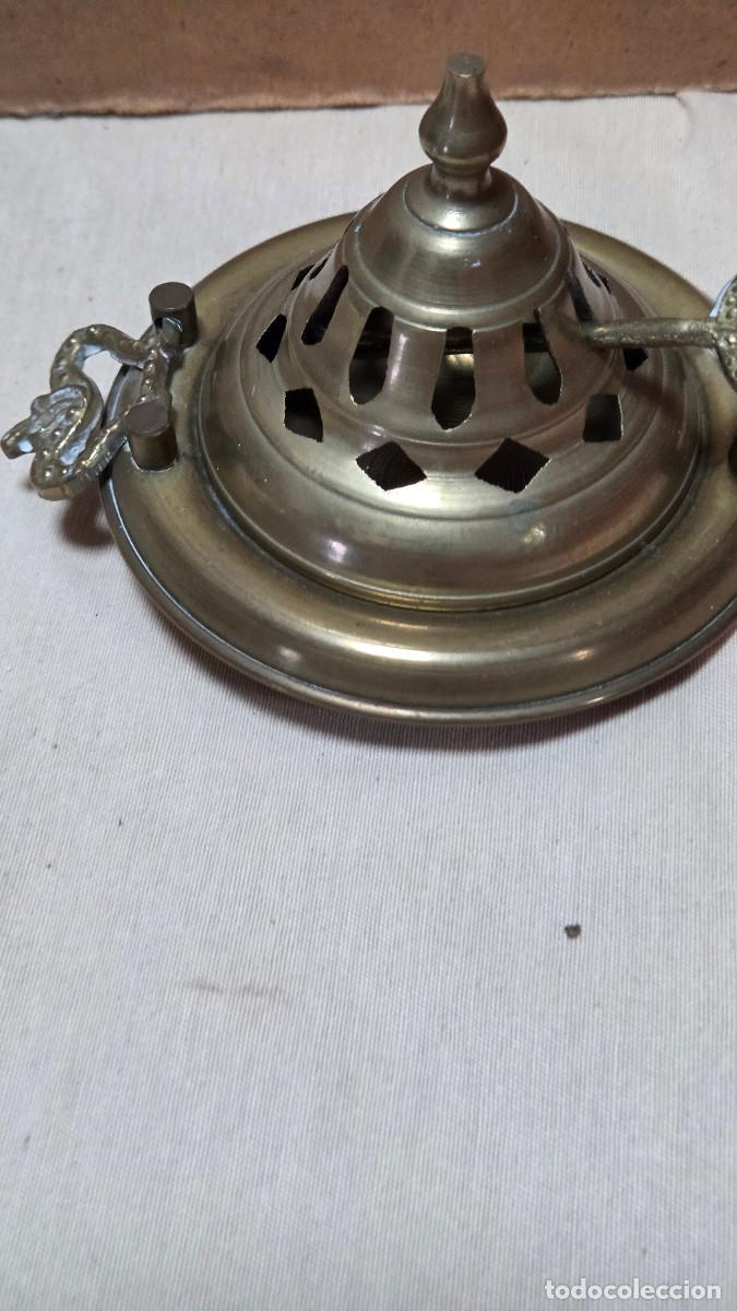 Antig&uuml;edades: peque&ntilde;o bracero de metal