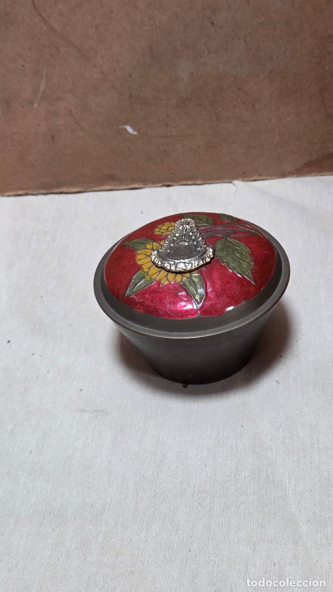 Antig&uuml;edades: caja de metal antiguo - Foto 1