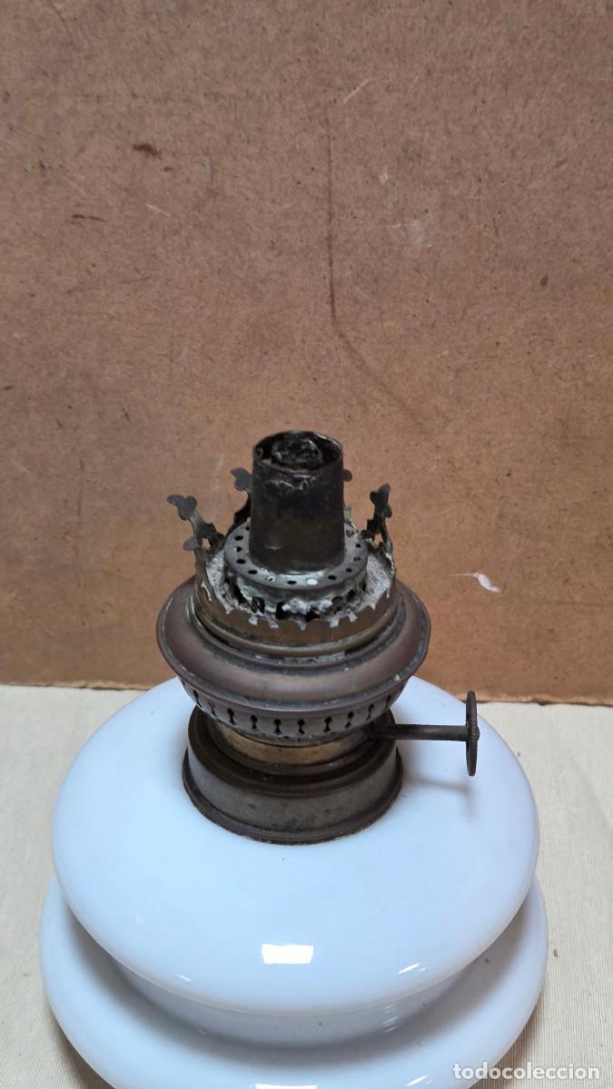 Antig&uuml;edades: quinque de cristal opalino - Foto 2