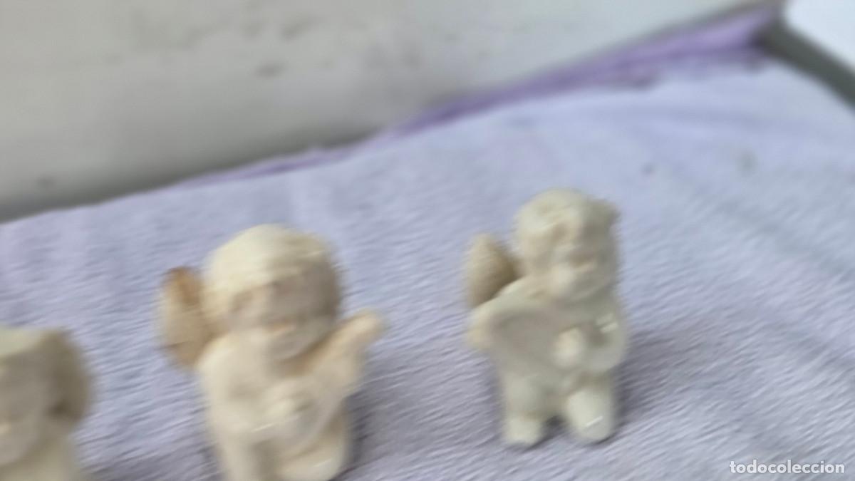 Antig&uuml;edades: 4 peque&ntilde;os angel de porcelana - Foto 3