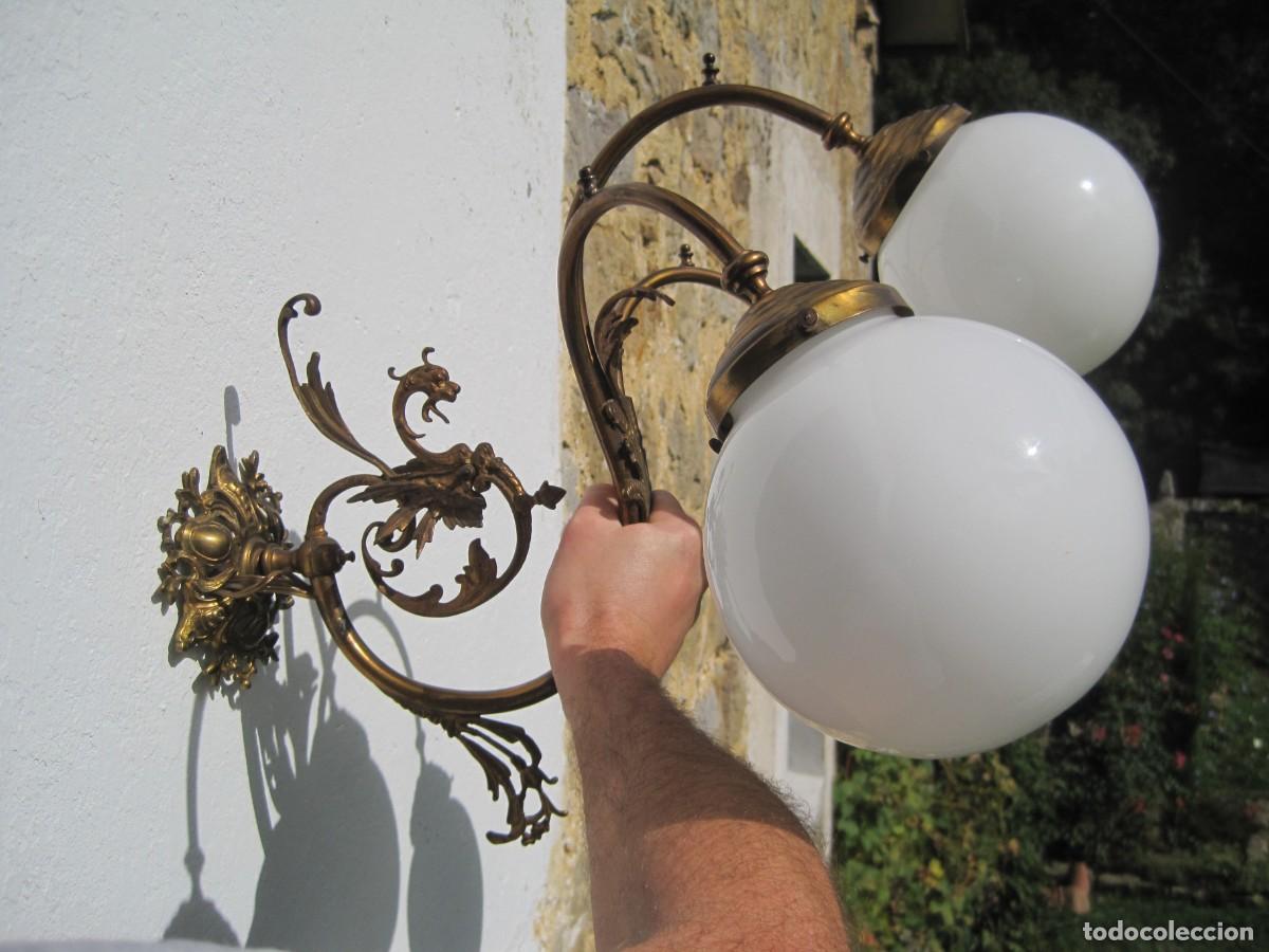 Antig&uuml;edades: APLIQUE DE BRONCE - L&Aacute;MPARA DE PARED - TRES PUNTOS DE LUZ - BOLAS - DRAG&Oacute;N - G&Aacute;RGOLA - PP.S. XX