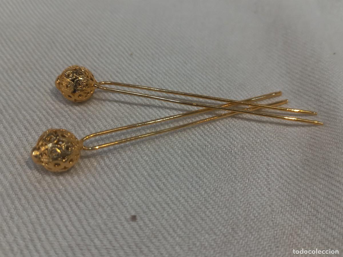Antig&uuml;edades: DOS AGUJAS MO&Ntilde;O &uml;CHARRAS&uml; (bola) chapado oro
