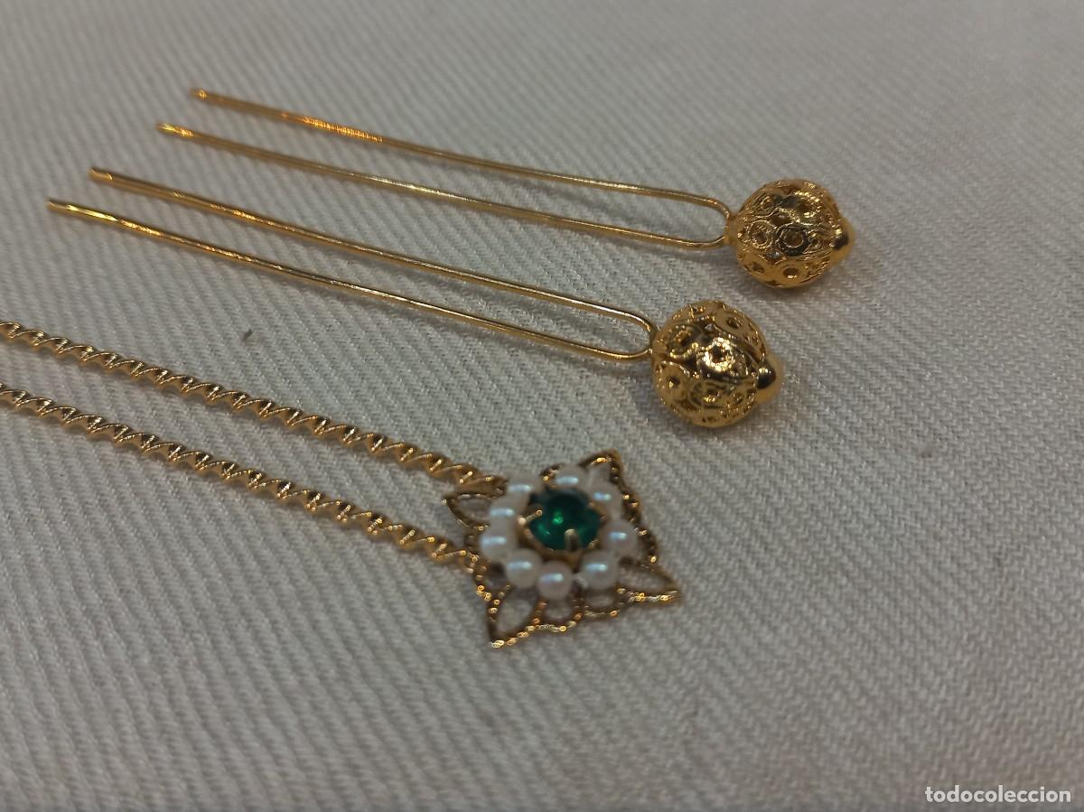 Antig&uuml;edades: TRES AGUJAS MO&Ntilde;O &uml;CHARRAS&uml; chapado oro