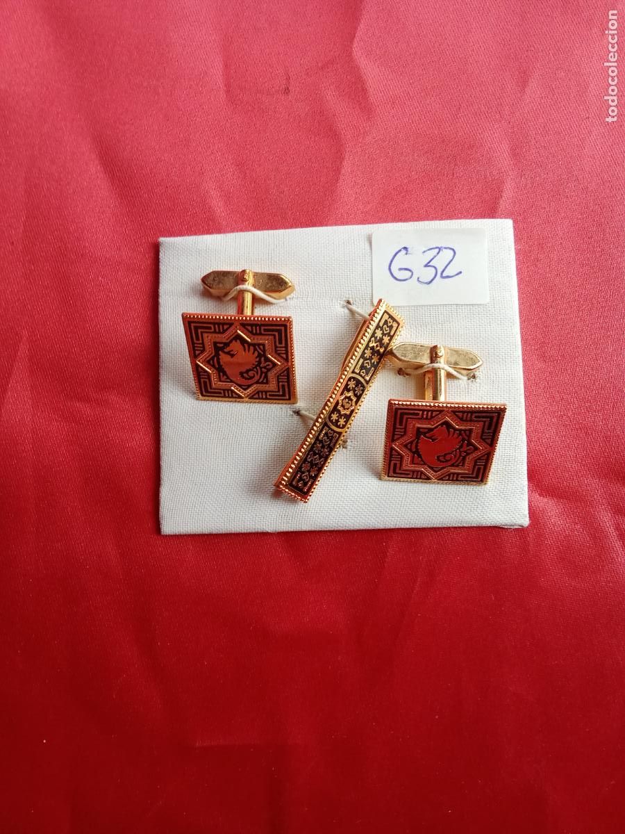 Antig&uuml;edades: Gemelos de camisa fantasia damasquinados toledo G-32. Alacena