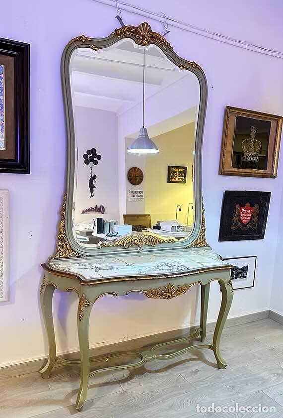 Antig&uuml;edades: Consola con Espejo Vintage Estilo Luis XV &ndash; Mueble Decorativo Tallado y Dorado