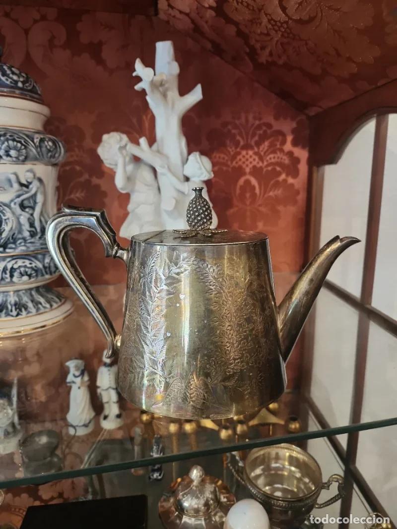 Antig&uuml;edades: Tetera de Metal Plateado - Foto 1