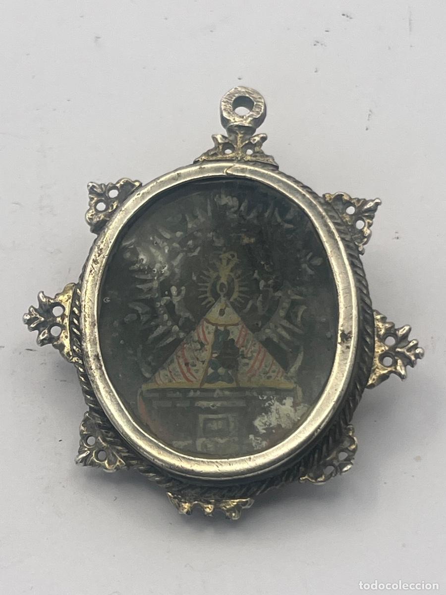 Antig&uuml;edades: RELICARIO MEDALL&Oacute;N DEVOCIONAL DE PLATA A DOBLE CARA SIGLO XVII