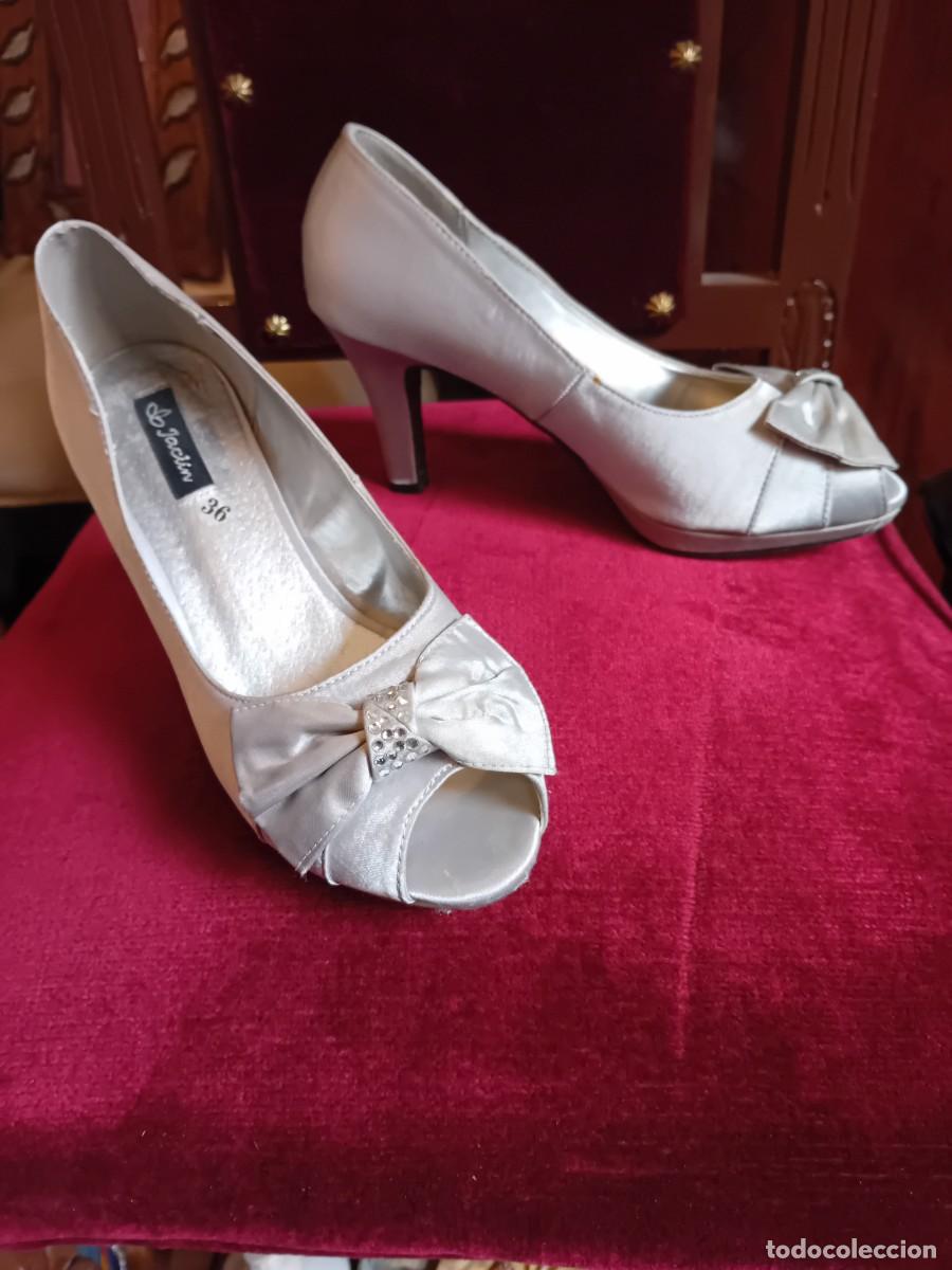 Antig&uuml;edades: Zapatos de fiesta con tac&oacute;n marca Jaclin n&uacute;mero 36