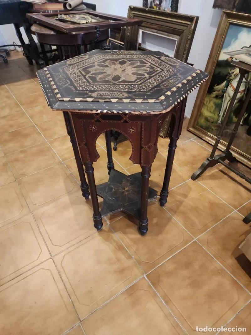 Antig&uuml;edades: Mesa &Aacute;rabe de Taracea
