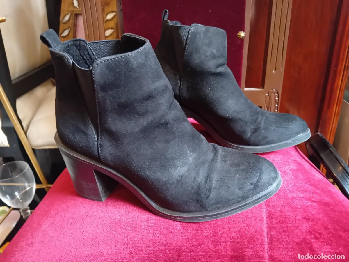 Antig&uuml;edades: Botines marca Stradivarius n&uacute;mero 37 - Foto 1