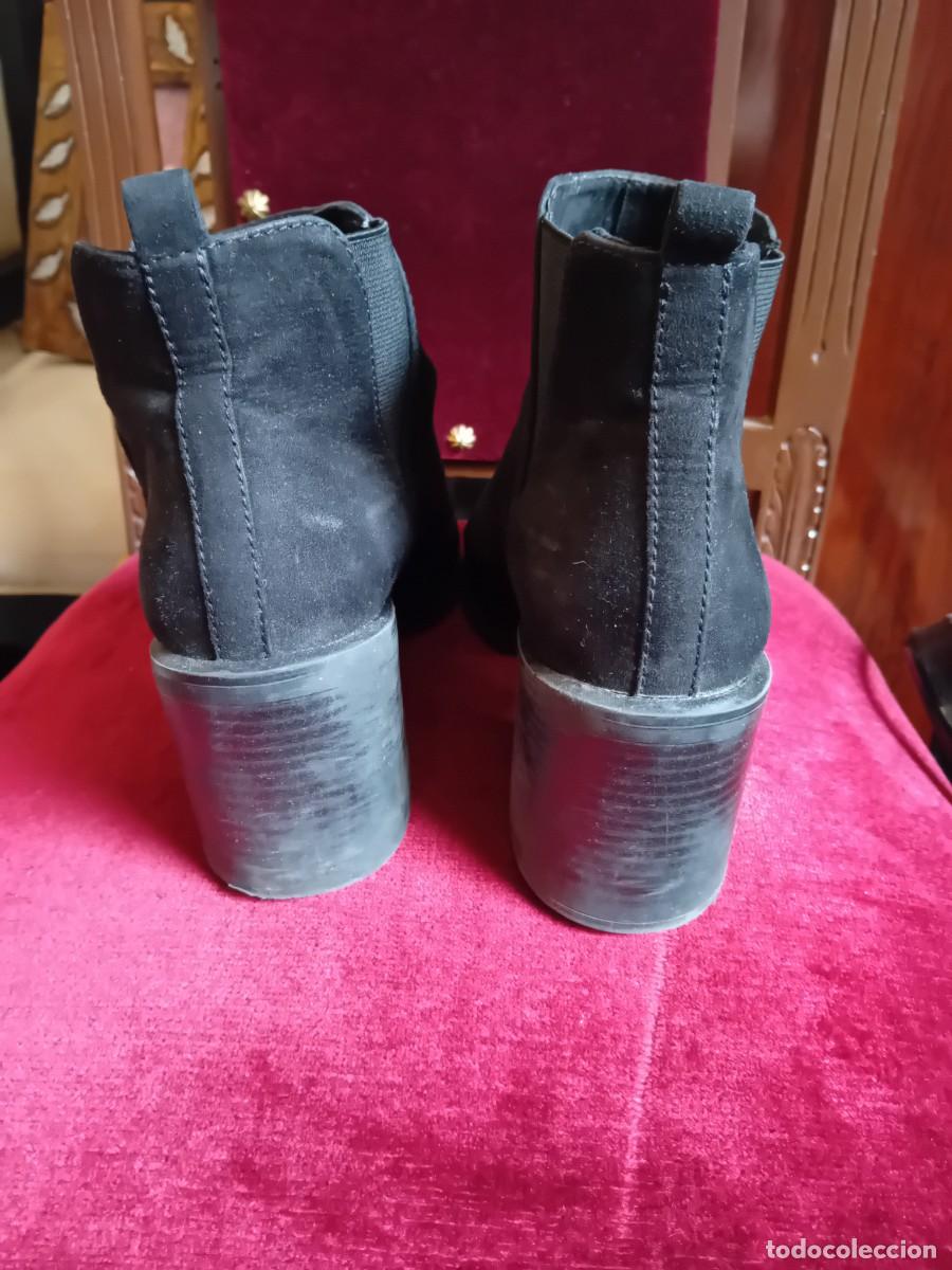 Antig&uuml;edades: Botines marca Stradivarius n&uacute;mero 37 - Foto 3