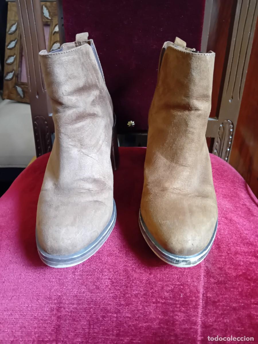 Antig&uuml;edades: Botines marca Stradivarius n&uacute;mero 37 - Foto 2