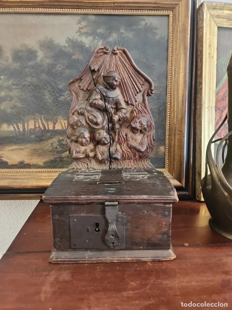 Antig&uuml;edades: Antiguo Limosnero de Madera, San Nicol&aacute;s - Foto 1