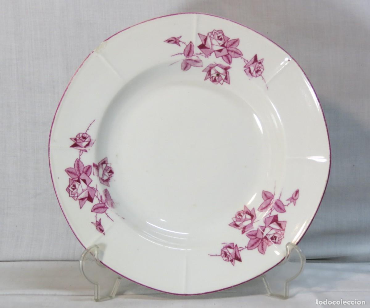 Antig&uuml;edades: Prato sopa em porcelana da Electro Cer&acirc;mica &ndash; Vila Nova de Gaia; Cerca de 1940; Di&acirc;metro &ndash; 23cm;