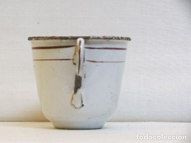 Antig&uuml;edades: Ch&aacute;vena de caf&eacute; em metal com esmalte, decorada com flores S&eacute;culo XIX - Foto 3
