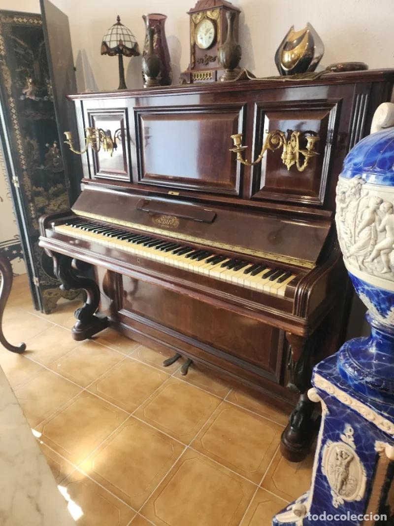 Antig&uuml;edades: Piano Antiguo de Madera - Foto 2