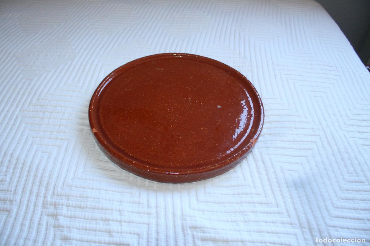 Antig&uuml;edades: Plato Barro Pereruela - Para horno - 32 Cms. di&aacute;metro