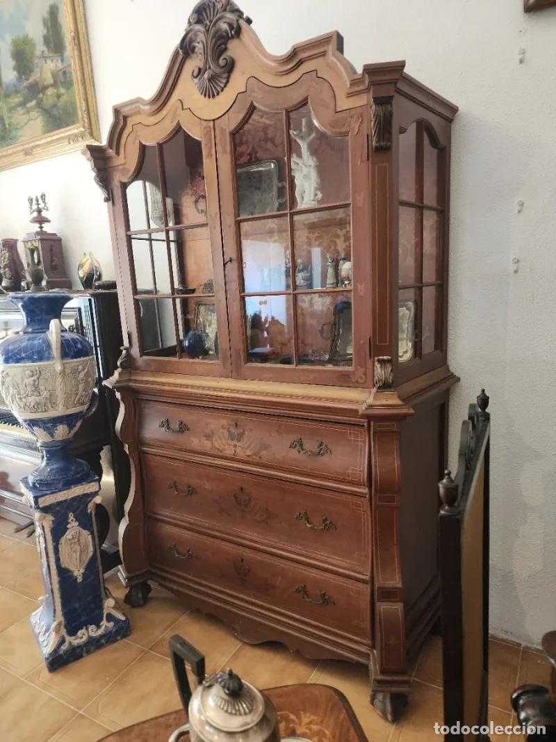 Antig&uuml;edades: Vitrina Antigua de Nogal - Foto 2