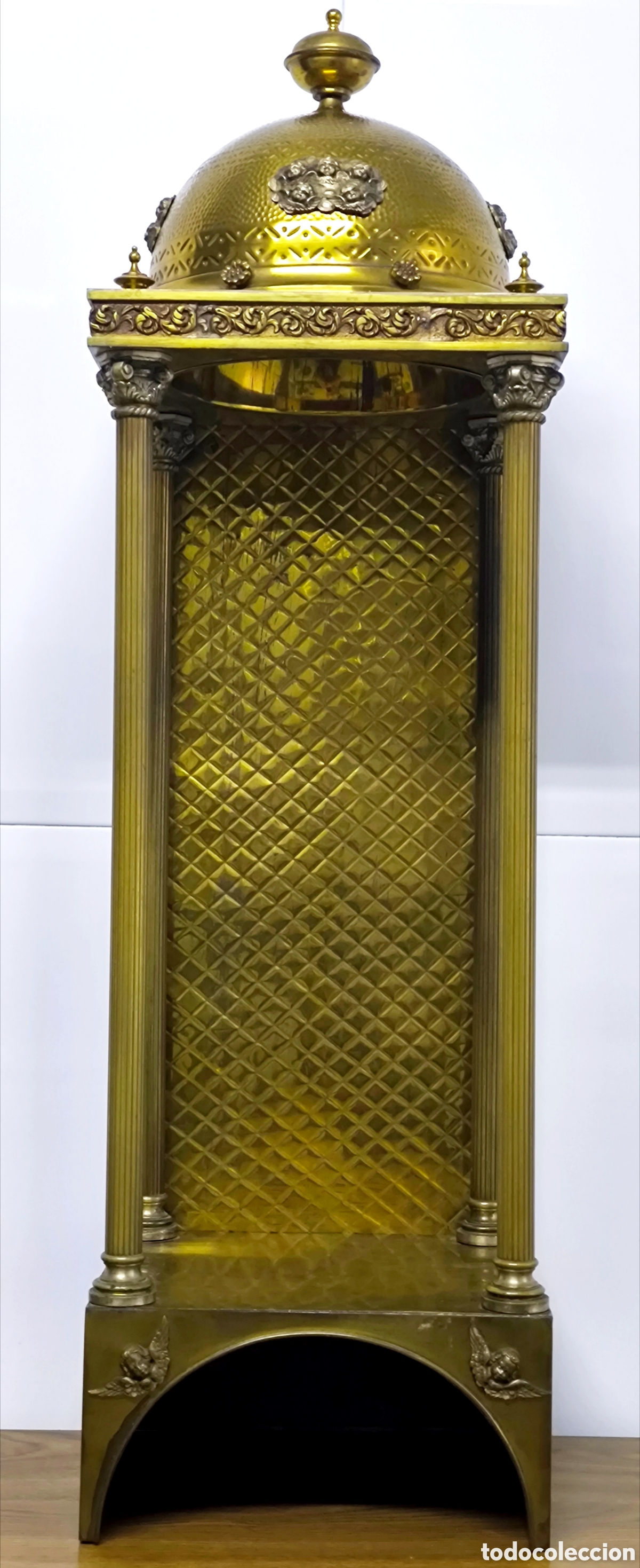 Antig&uuml;edades: TEMPLETE / CAPILLA BRONCE 93 cm.