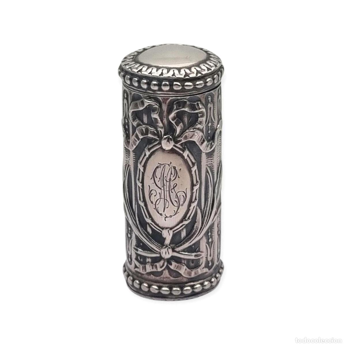 Antig&uuml;edades: Perfumero antiguo de plata estilo Luis XVI Revival con monograma y tap&oacute;n