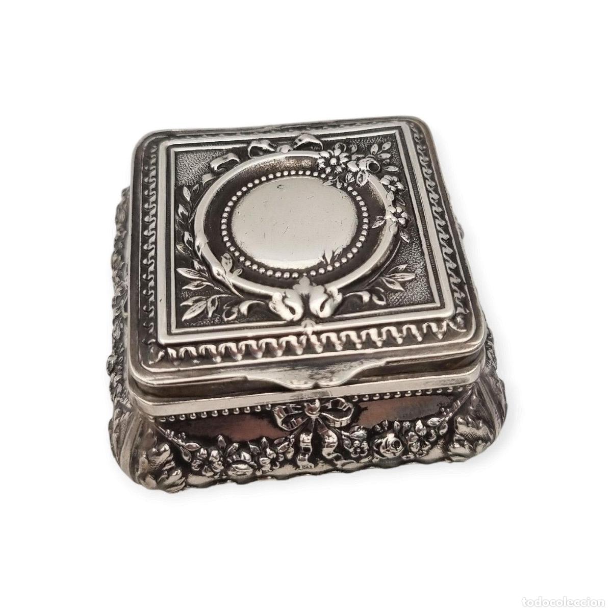Antig&uuml;edades: Caja francesa Luis XVI Revival en plata 950 dorada, pieza antigua de colecci&oacute;n, ca. 1880-1915