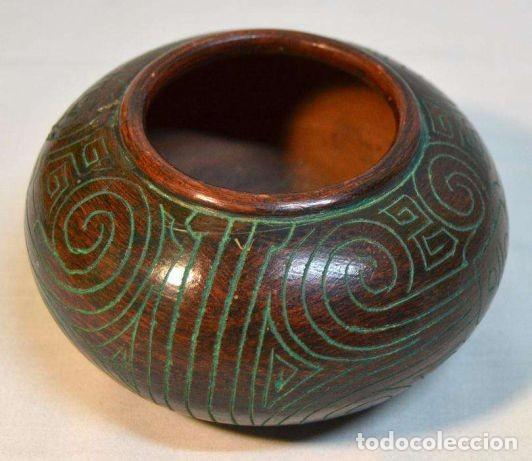 Antig&uuml;edades: Jarro Bojudo castanho em cer&acirc;mica, Marcada; Di&acirc;metro &ndash; 12cm; Altura &ndash; 7cm; Estado &ndash; Perfeito. Por f