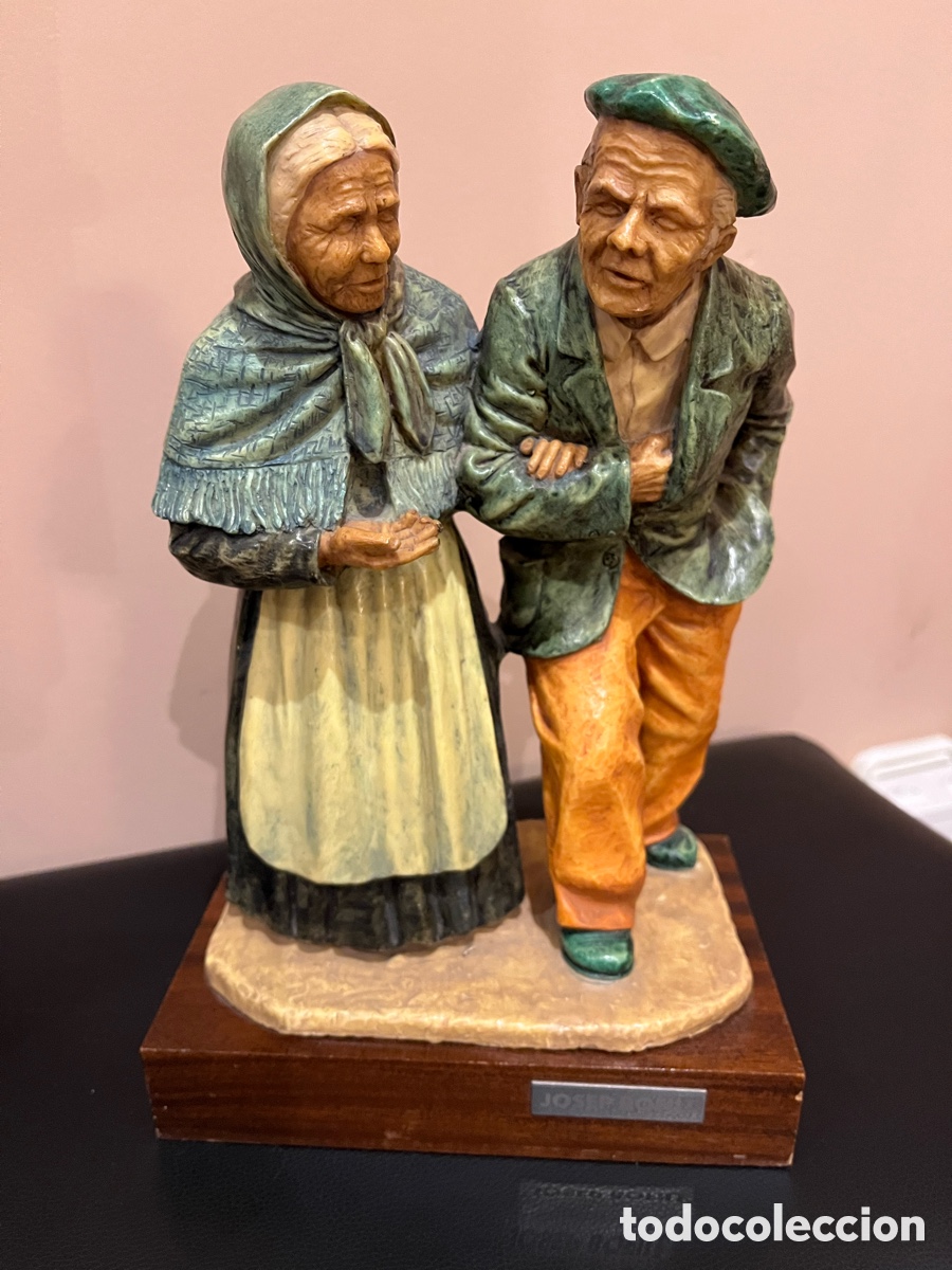 Antig&uuml;edades: Figura Josep Bofill, pareja de ancianos