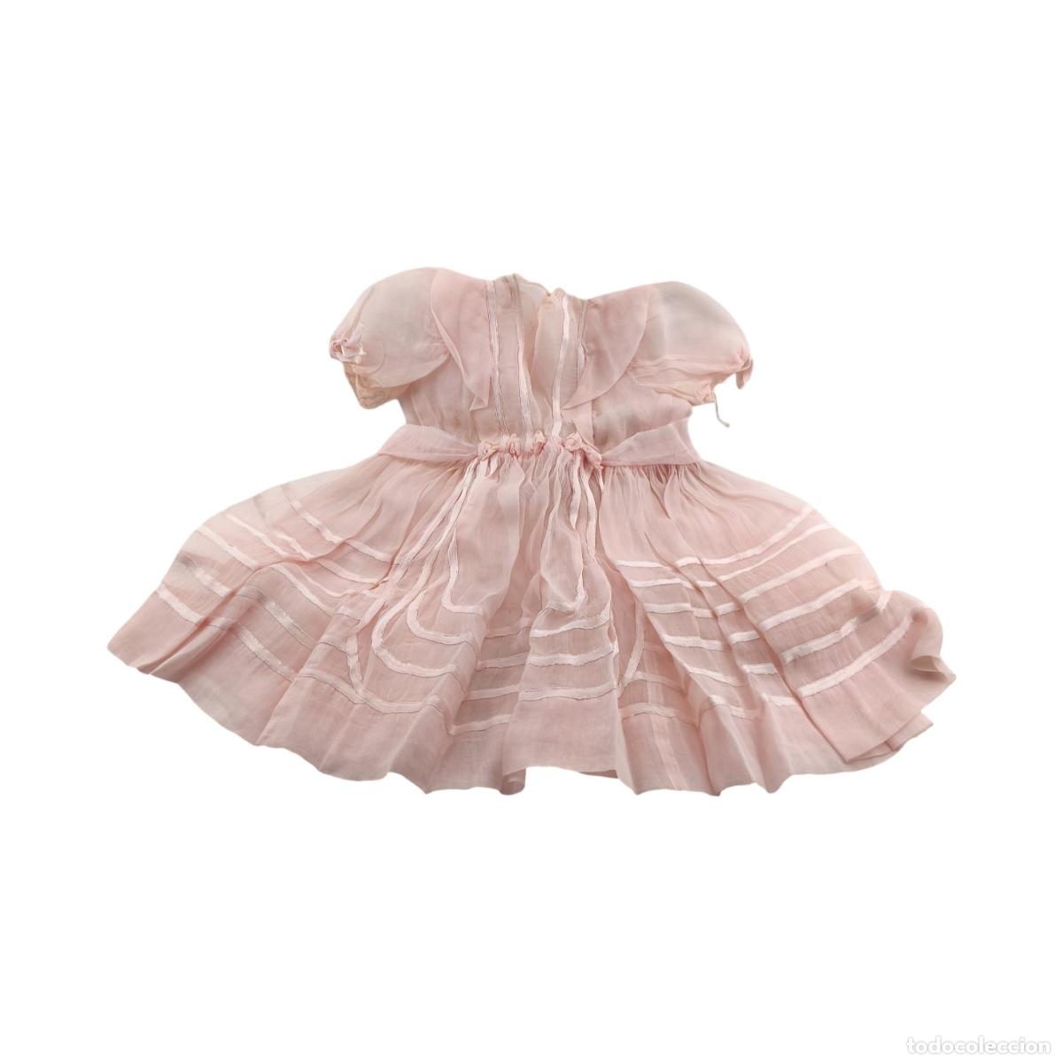 Antig&uuml;edades: Antiguo vestido / fald&oacute;n de bebe o mu&ntilde;eca en gasa/organza rosa con alforzas, cintas y flores de tela