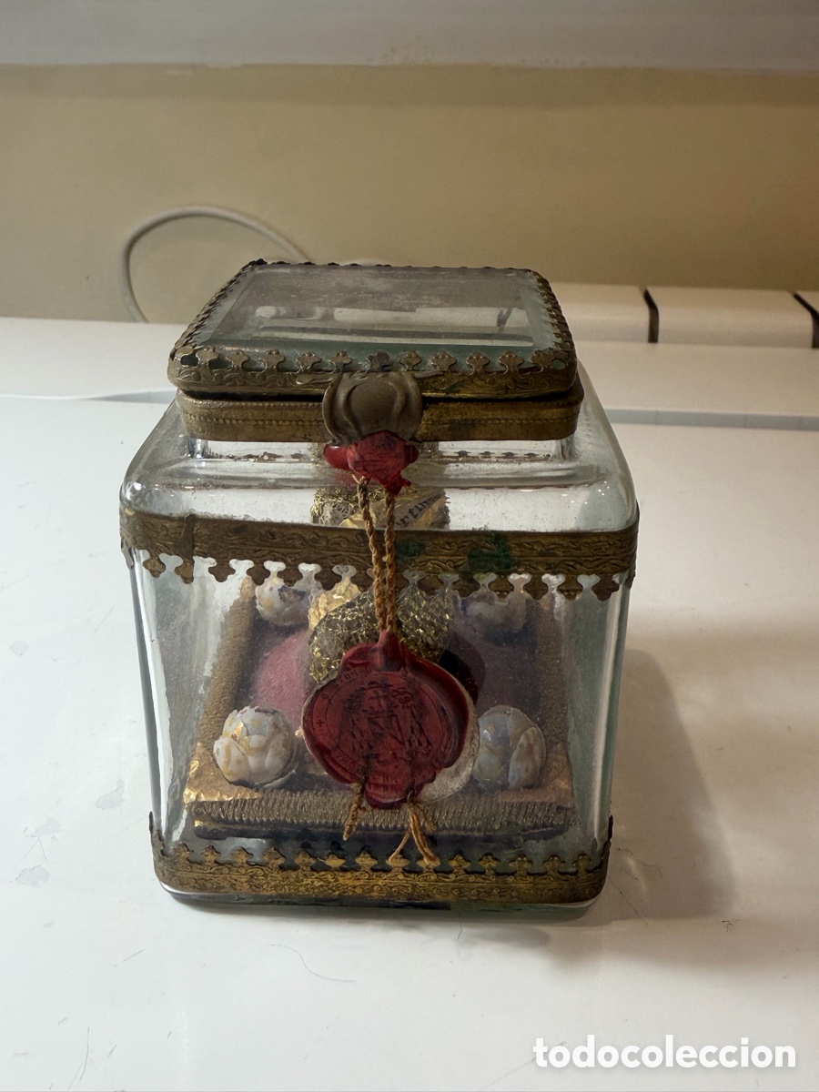 Antig&uuml;edades: Relicario Santo Tom&aacute;s Becket con sello de lacre