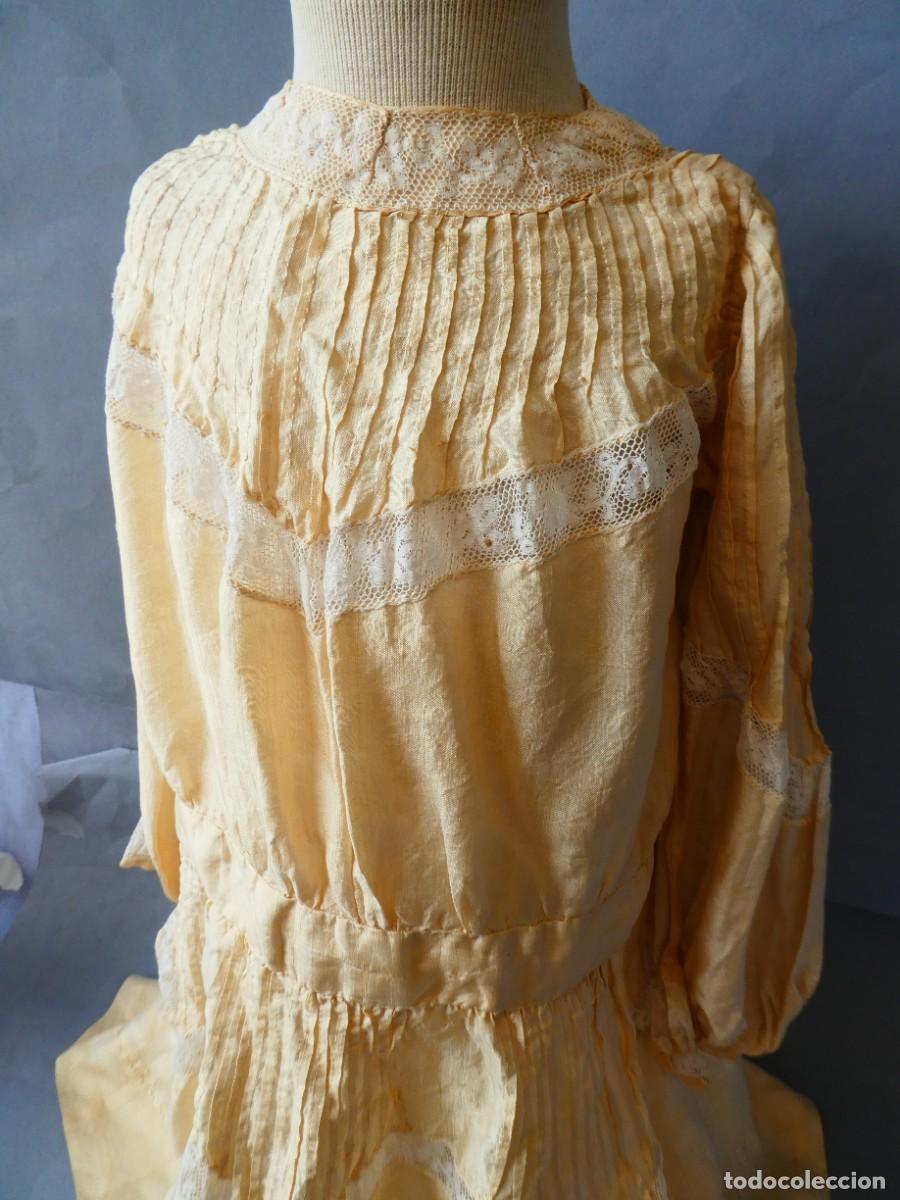 Antig&uuml;edades: ANTIGUO VESTIDO DE SEDA Y ENCAJES DE VALENCIENNES PARA NI&Ntilde;A - MU&Ntilde;ECA S.XIX