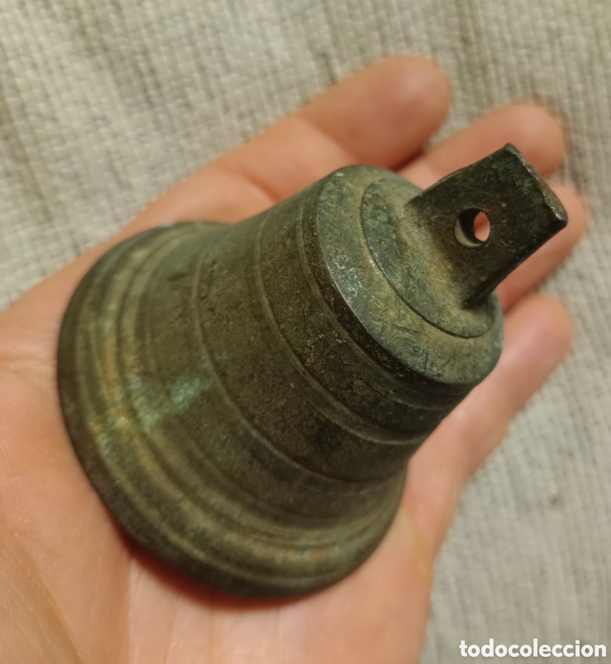 Antig&uuml;edades: Antigua campana con el numero 3 bronce - Foto 3