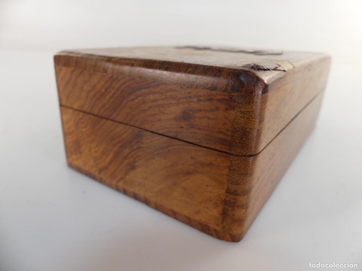 Antig&uuml;edades: BONITA CAJA DE MADERA - Foto 10