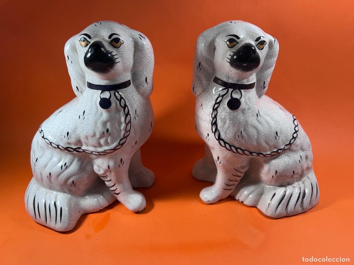 Antig&uuml;edades: Pareja de Perros Spaniel Ingles Staffordshire de Porcelana