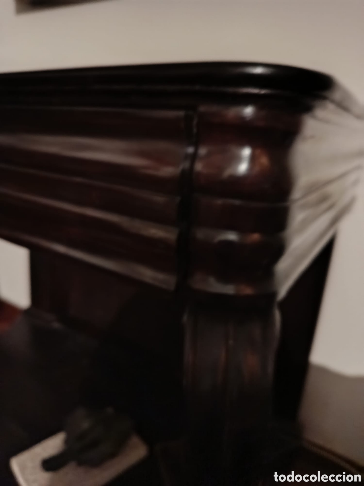 Antig&uuml;edades: Mueble cl&aacute;sico de madera maciza - estilo se&ntilde;orial