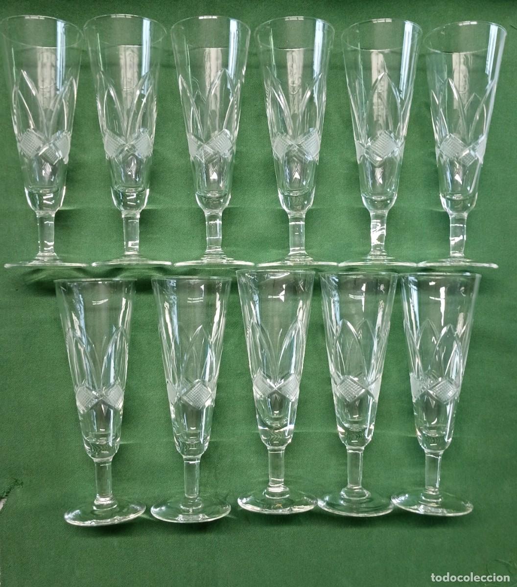 Antiguidades: Once copas champ&aacute;n. Art Dec&oacute;. Cristal tallado.