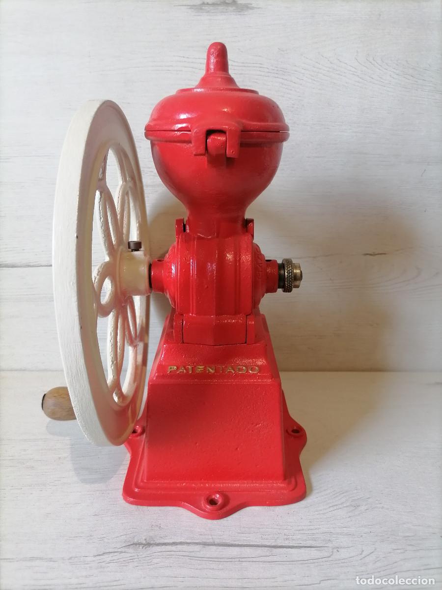 Antig&uuml;edades: Molinillo de caf&eacute; manual antiguo - Foto 3