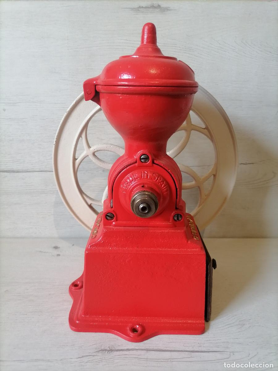 Antig&uuml;edades: Molinillo de caf&eacute; manual antiguo - Foto 4