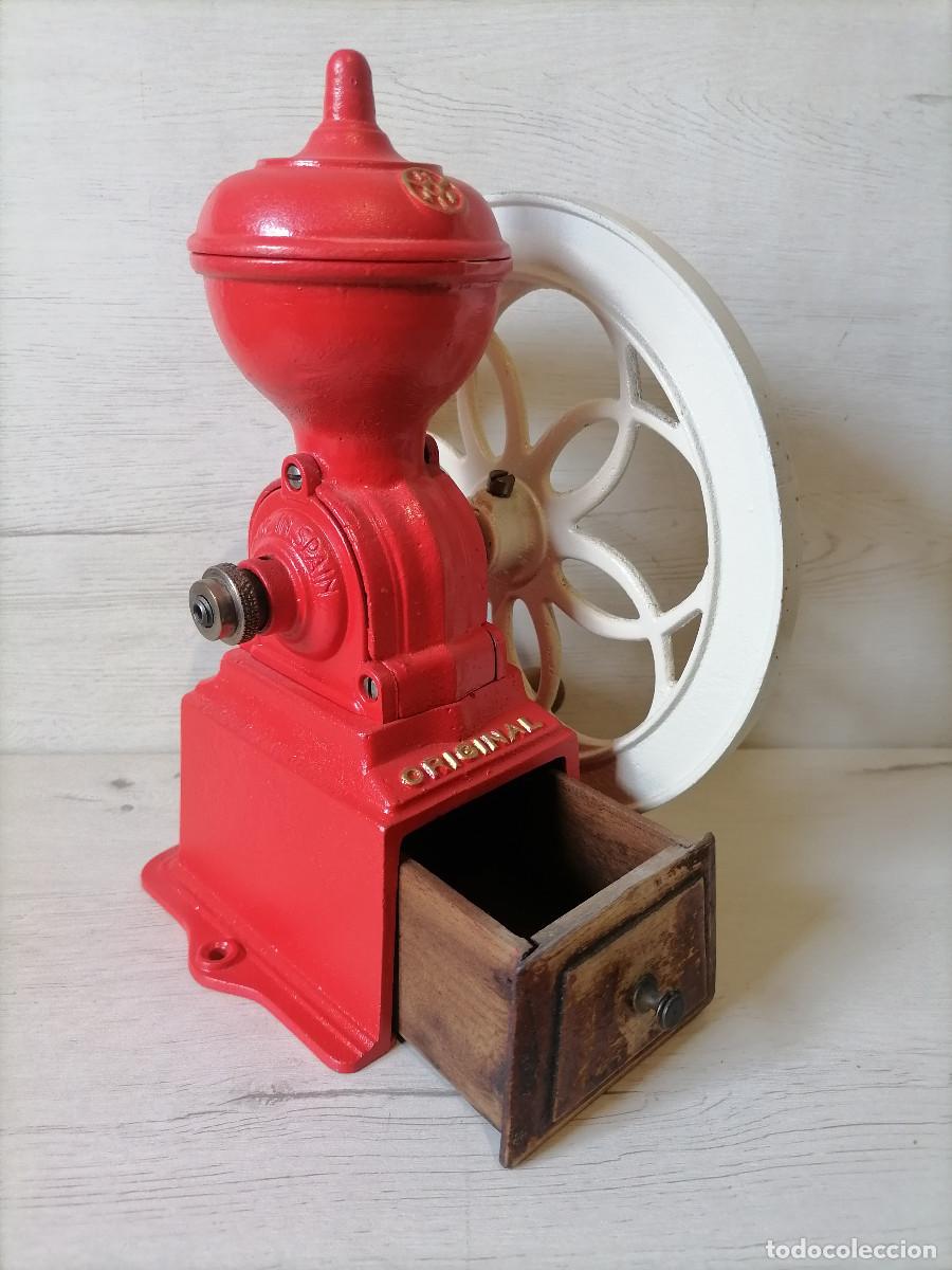 Antig&uuml;edades: Molinillo de caf&eacute; manual antiguo - Foto 6