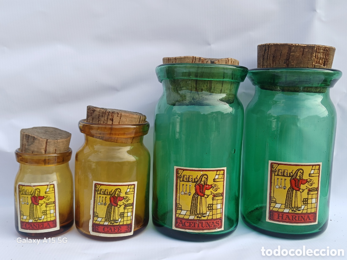 Oggetti Antichi: VIDRIERA CATALANA, 4 FRASCOS BUCAROS DE CRISTAL SOPLADO.