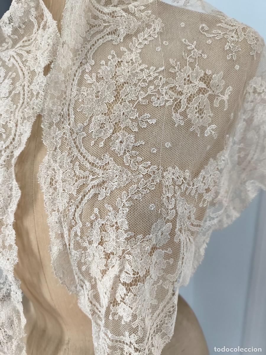 Antig&uuml;edades: MANTILLA DE PICO CHANTILLY FINALES DE S.XIX - Foto 3