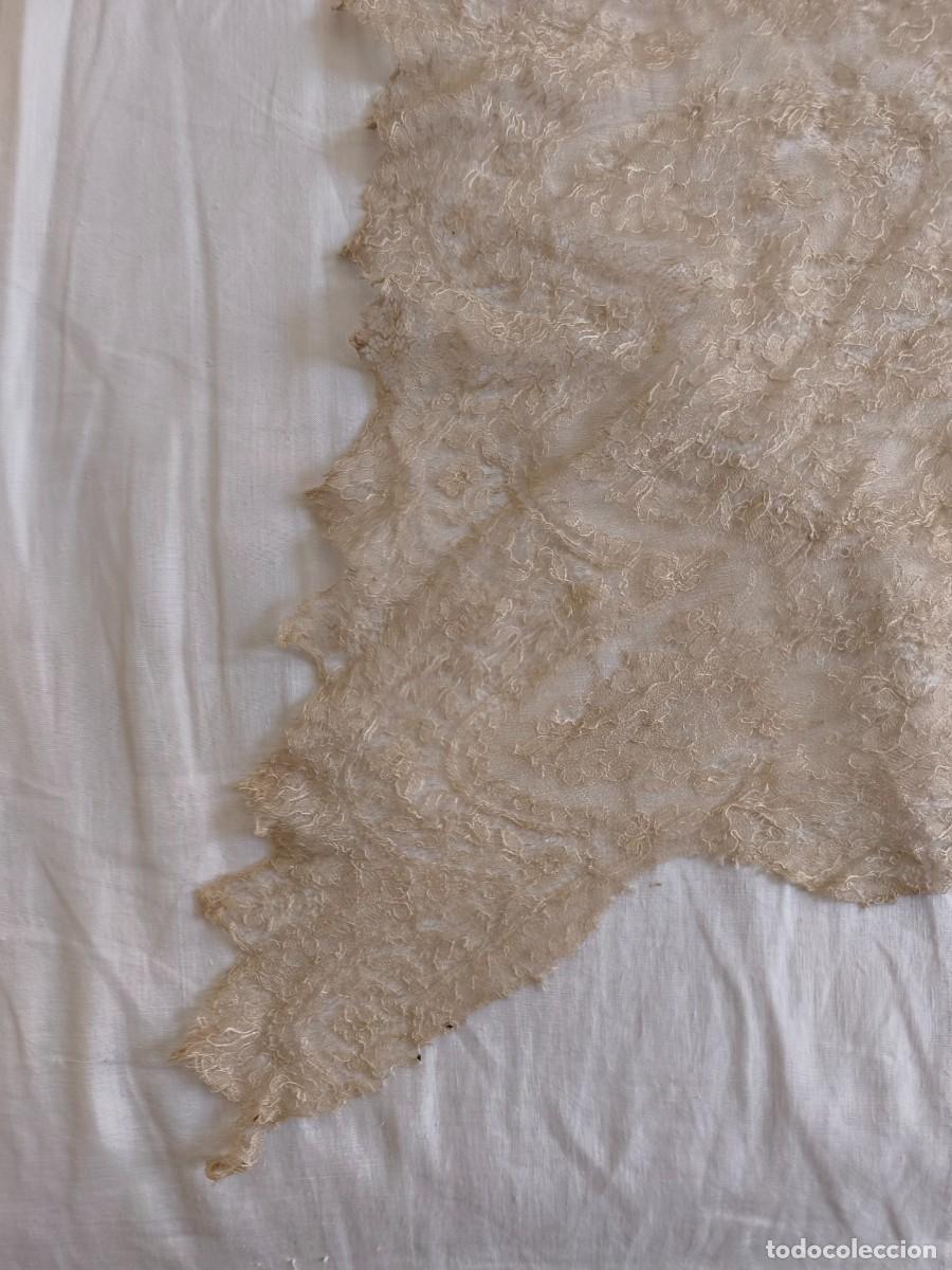 Antig&uuml;edades: MANTILLA CHANTILLY FINALES S.XIX - Foto 14