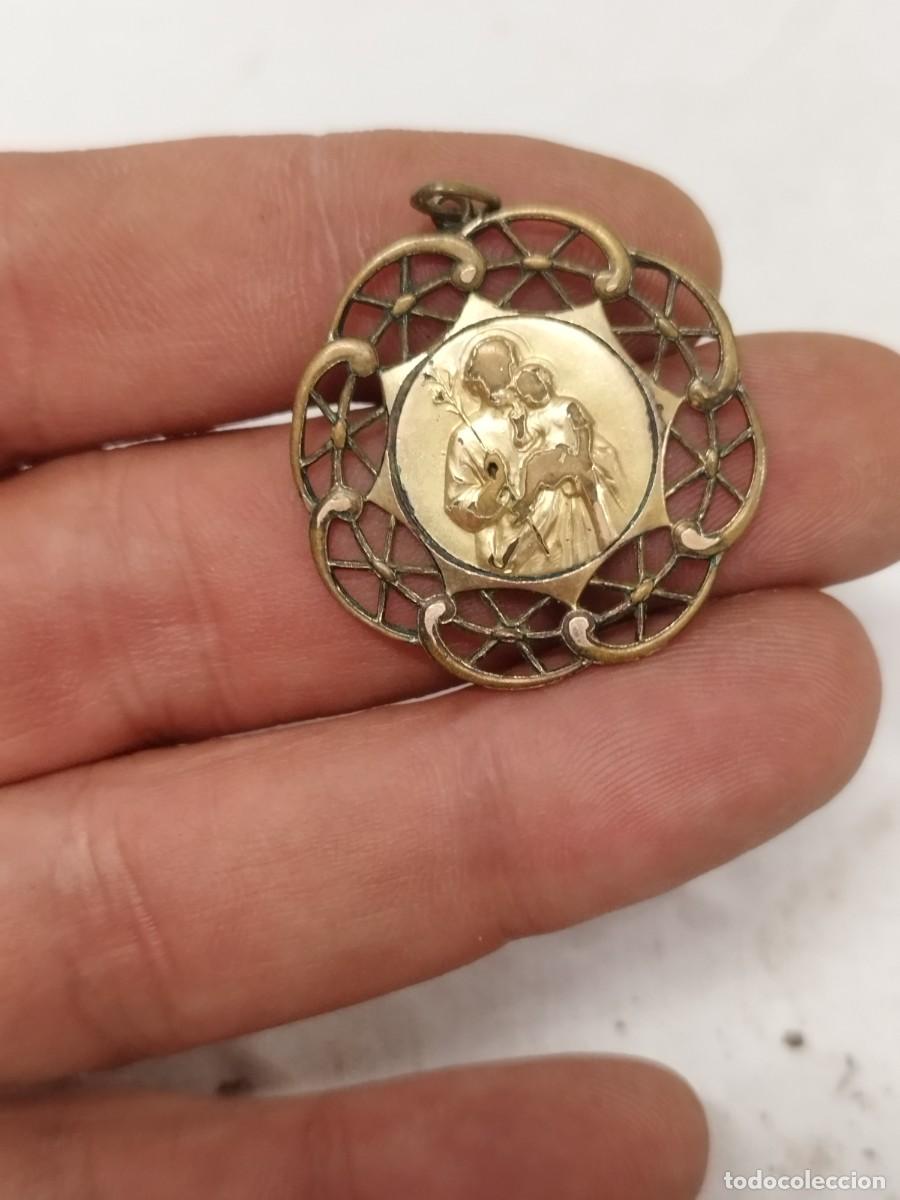 Antig&uuml;edades: Antigua medalla religiosa de principios siglo XX. Marcada 1-1-1915.