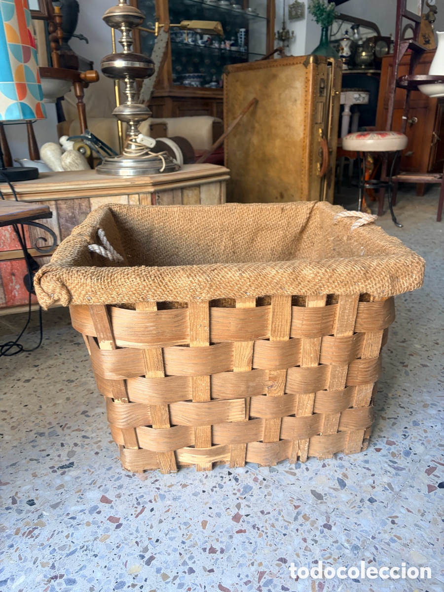 Antig&uuml;edades: Antigua cesta de madera para le&ntilde;a