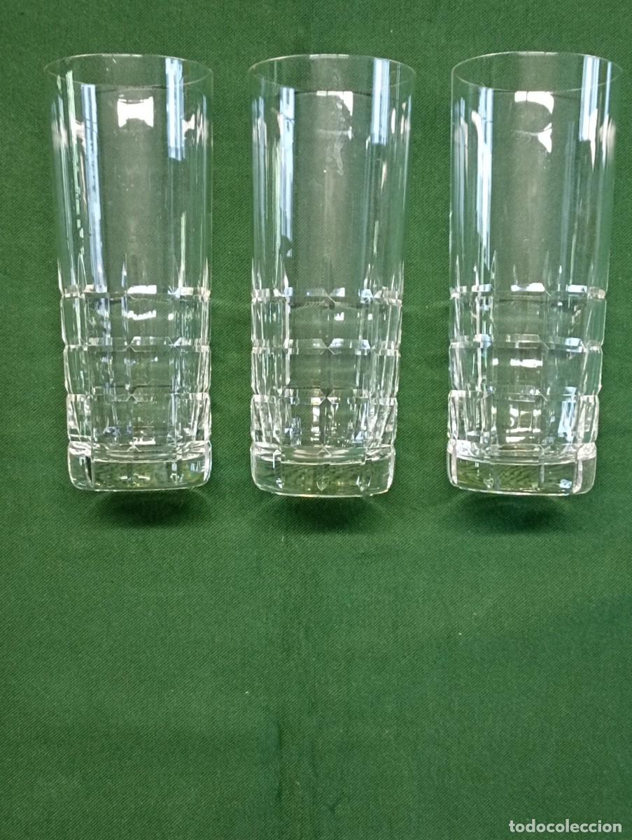 Antig&uuml;edades: Tres vasos cristal tallado. Art Dec&oacute;.