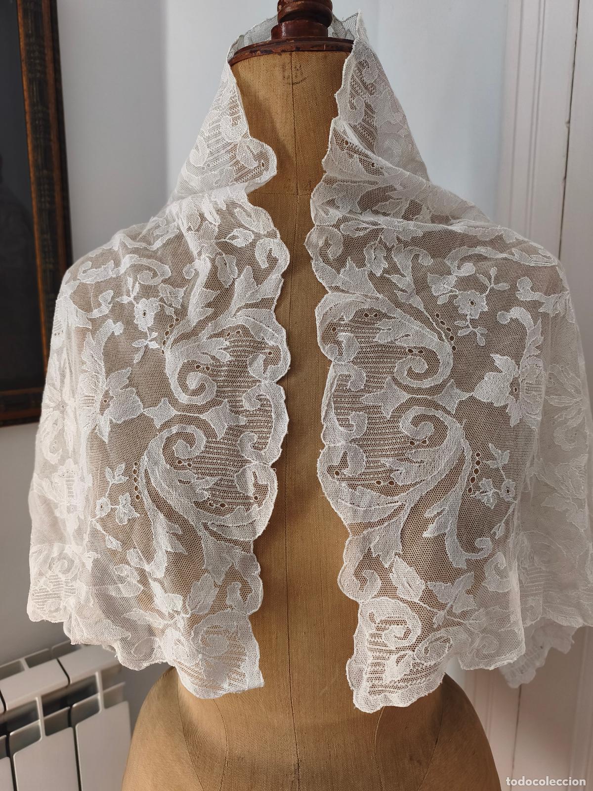 Antig&uuml;edades: MANTILLA RECTANGULAR DE ENCAJE DE GRANADA - Foto 6
