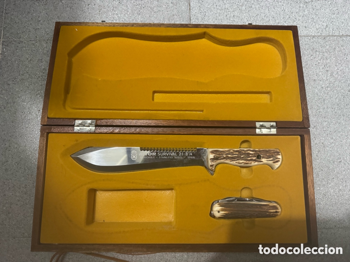 Antig&uuml;edades: Pack Cuchillo modelo &ldquo;Survival&rdquo; + Navaja AITOR 21: 8 1/4