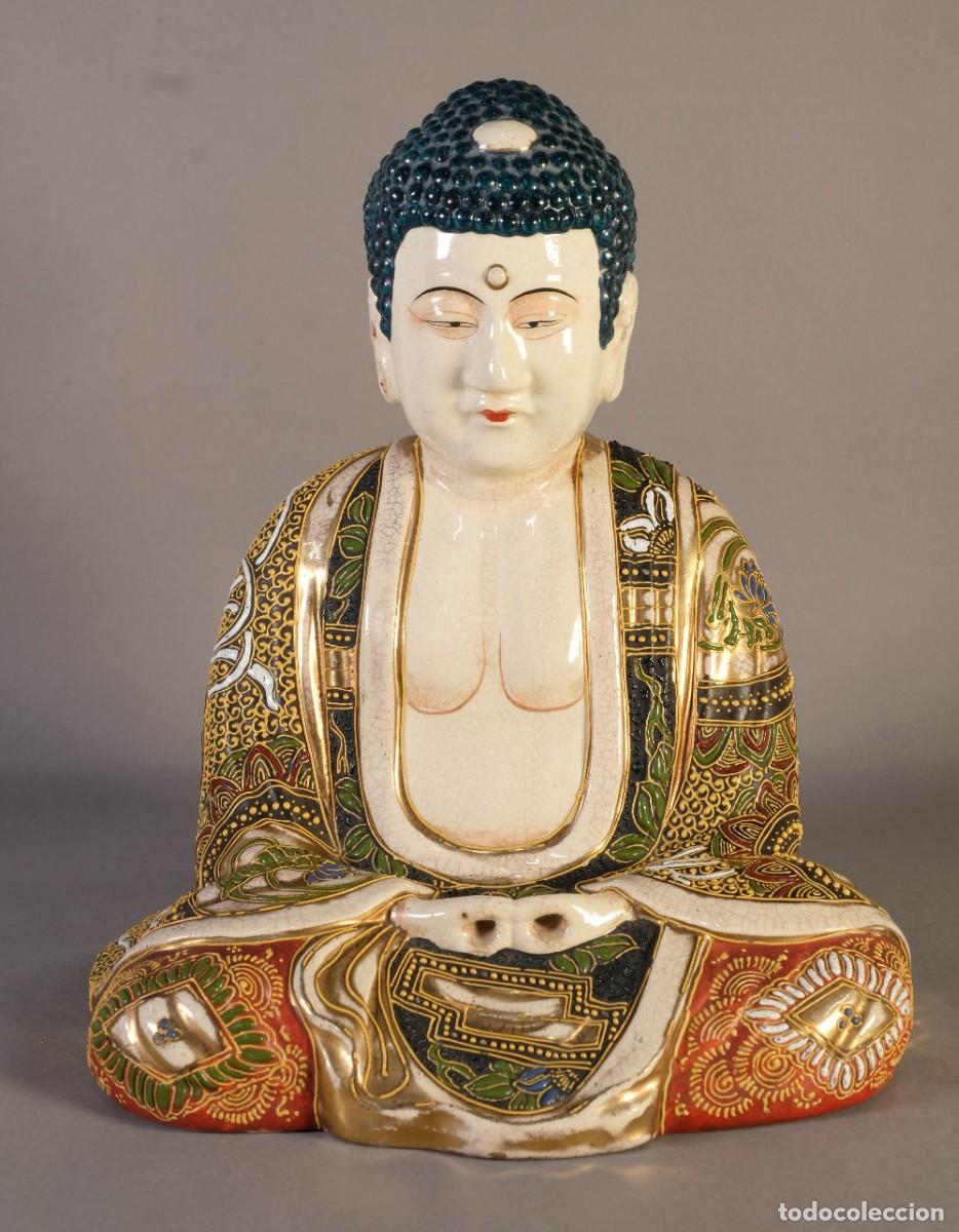 Antig&uuml;edades: Figura de Buda en porcelana SATSUMA. Siglo XX.