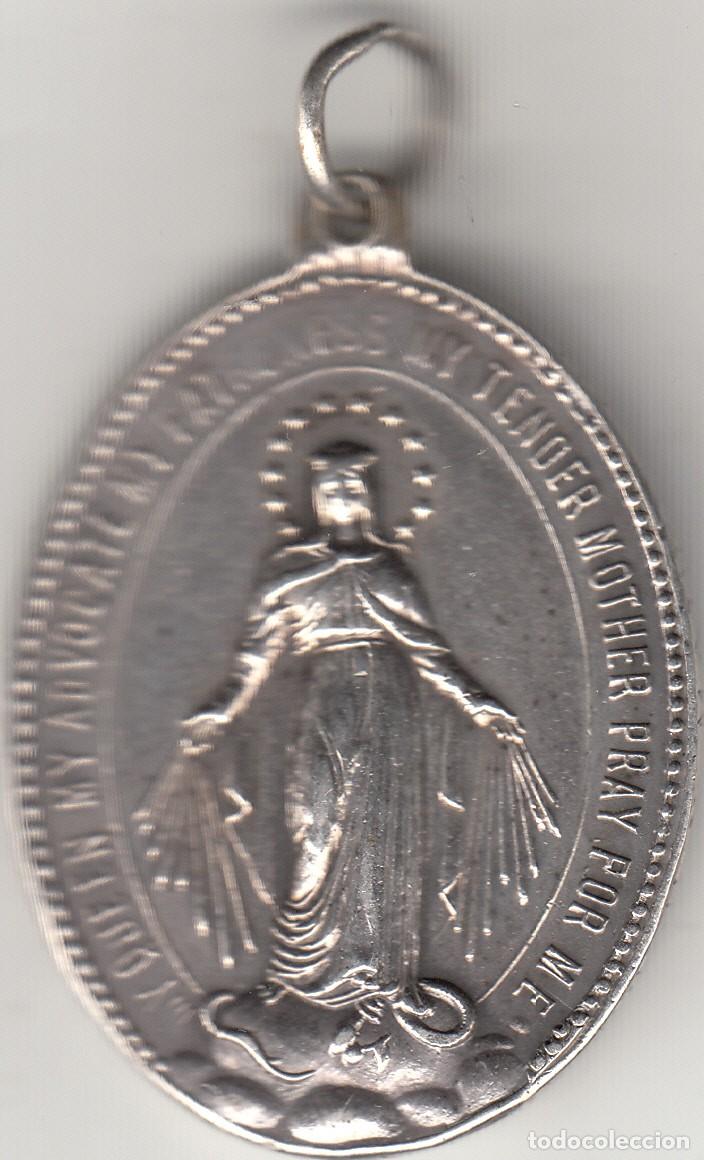 Antig&uuml;edades: MEDALLA PLATA: IRLANDESAS MADRID - CONGREGATION OF THE CHILDREM OF MARY / 1944