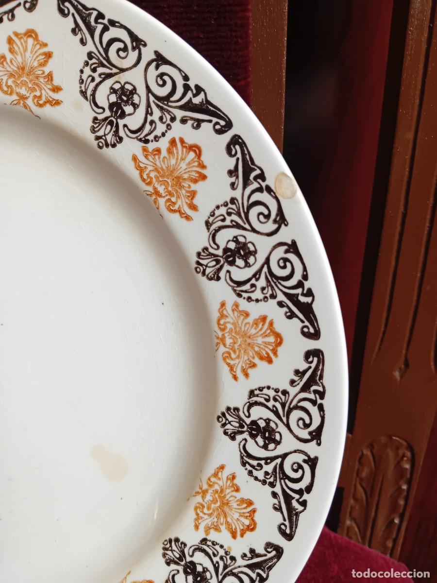 Antig&uuml;edades: Plato plano de Vargas Segovia d&eacute;cada de los 50 - Foto 2