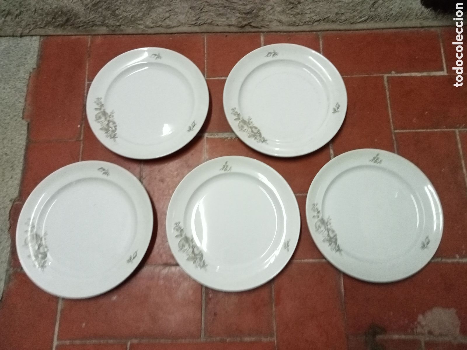 Antiquit&eacute;s: 5 platos planos San Claudio